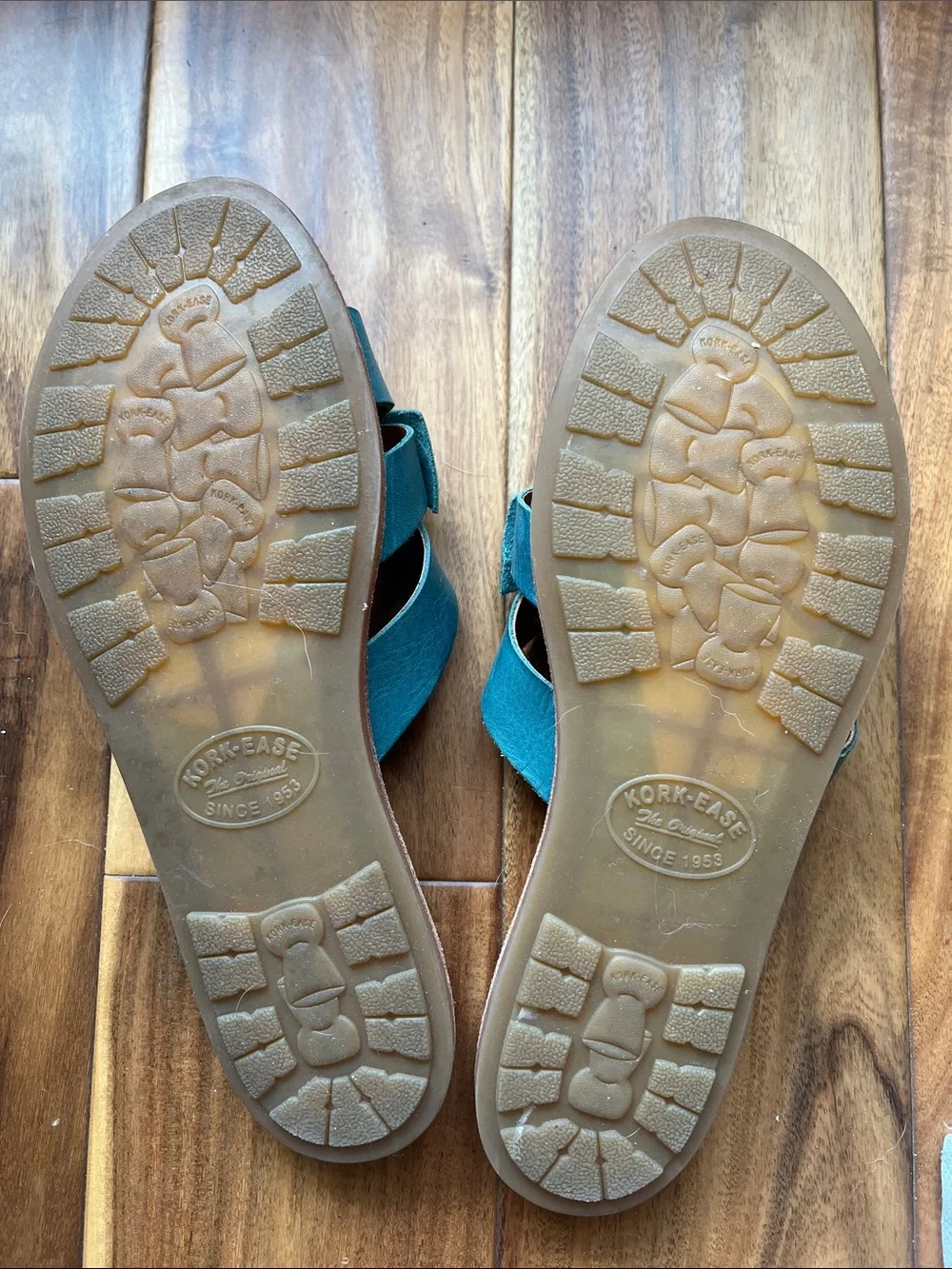 Kork-Ease comfortable teal